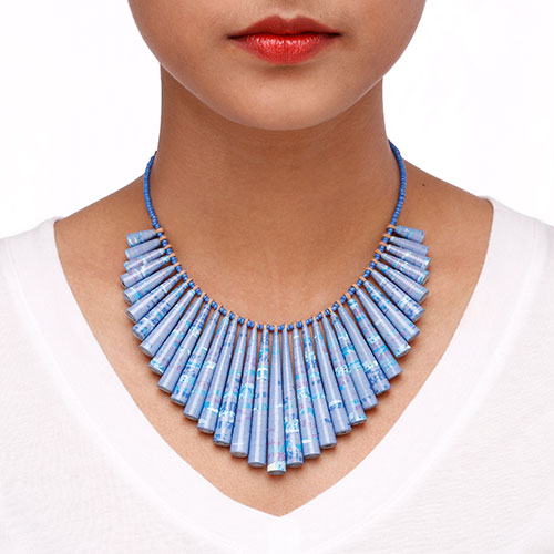 Summer necklace with fringes